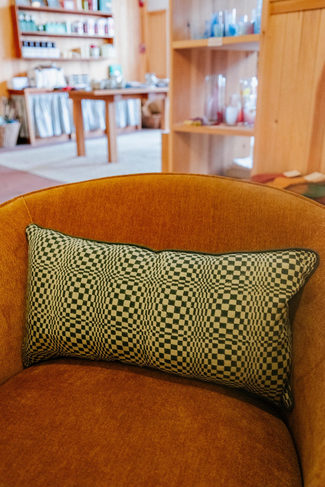 Arches Lumbar Pillow - Image 4