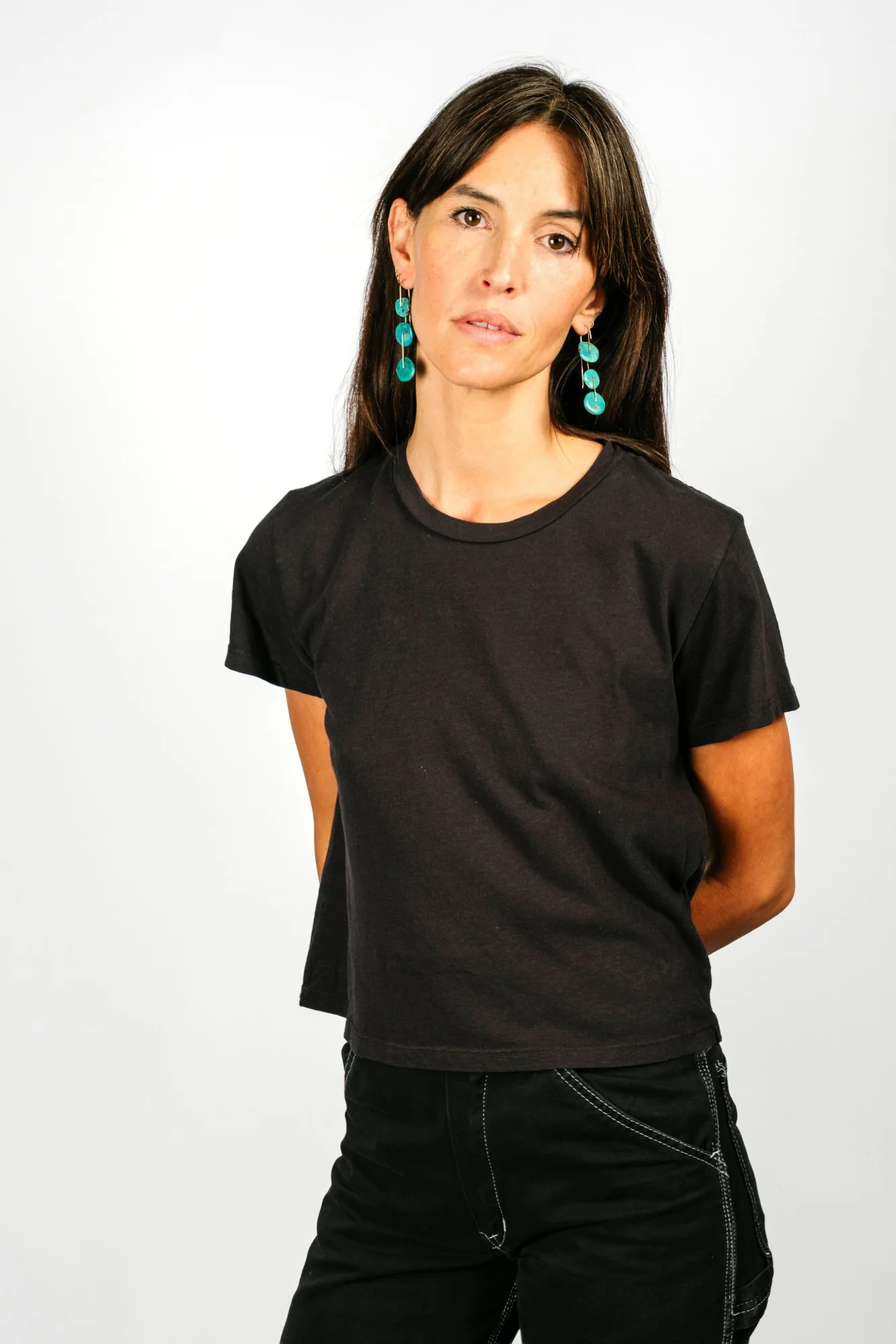Cropped Lorel Tee | Black - Image 2