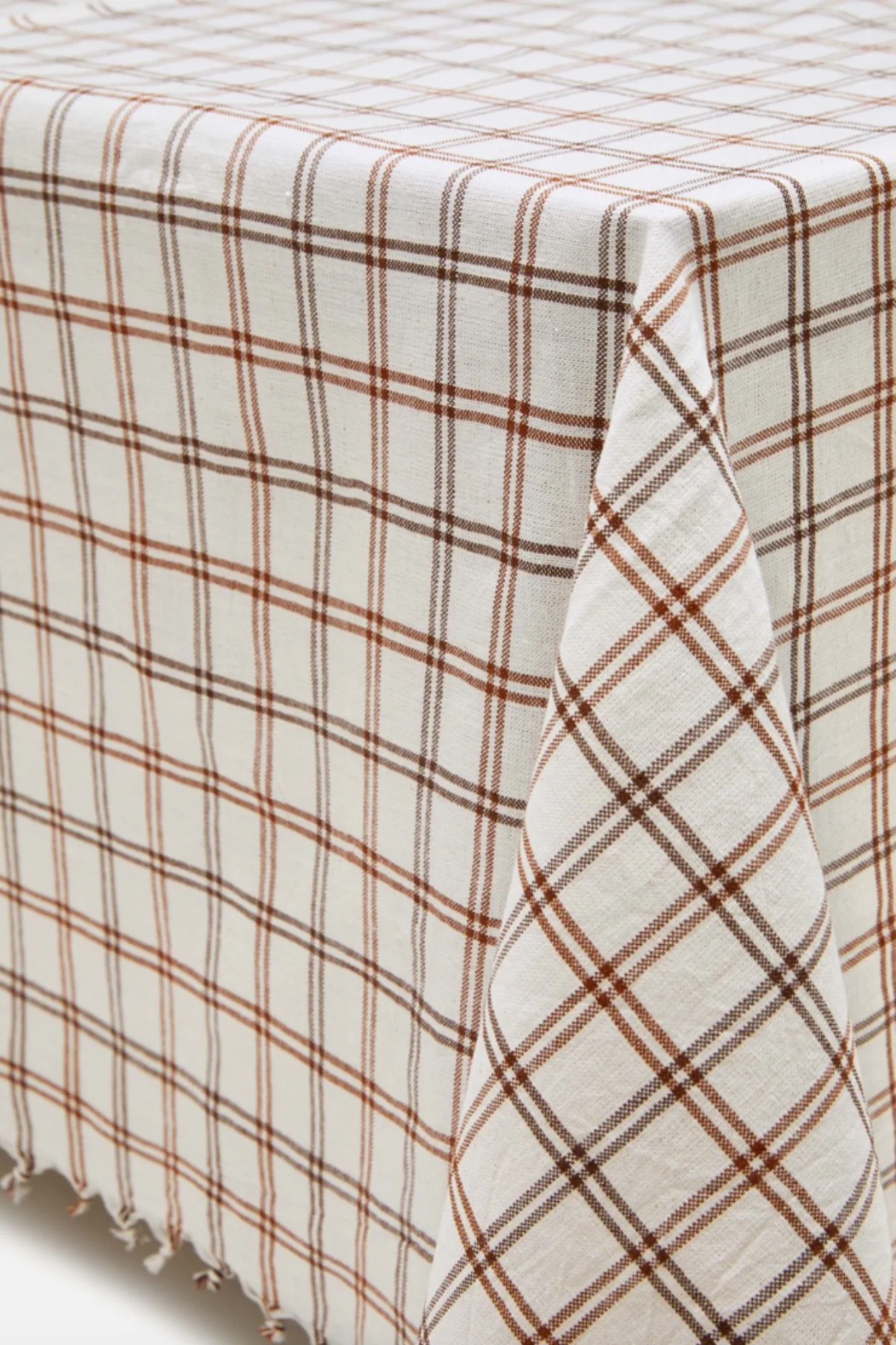 Mayfair Plaid Tablecloths - Image 5