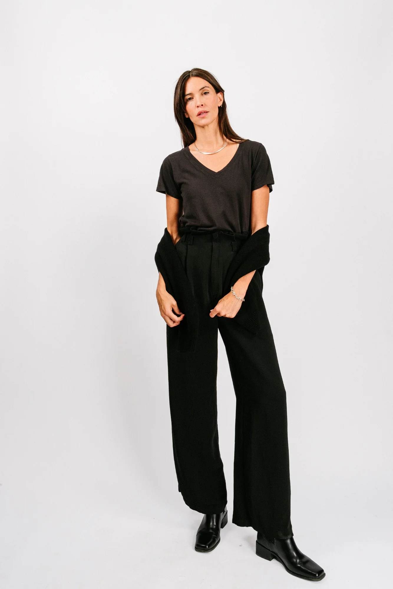 Paige V-Neck Tee | Black - Image 9