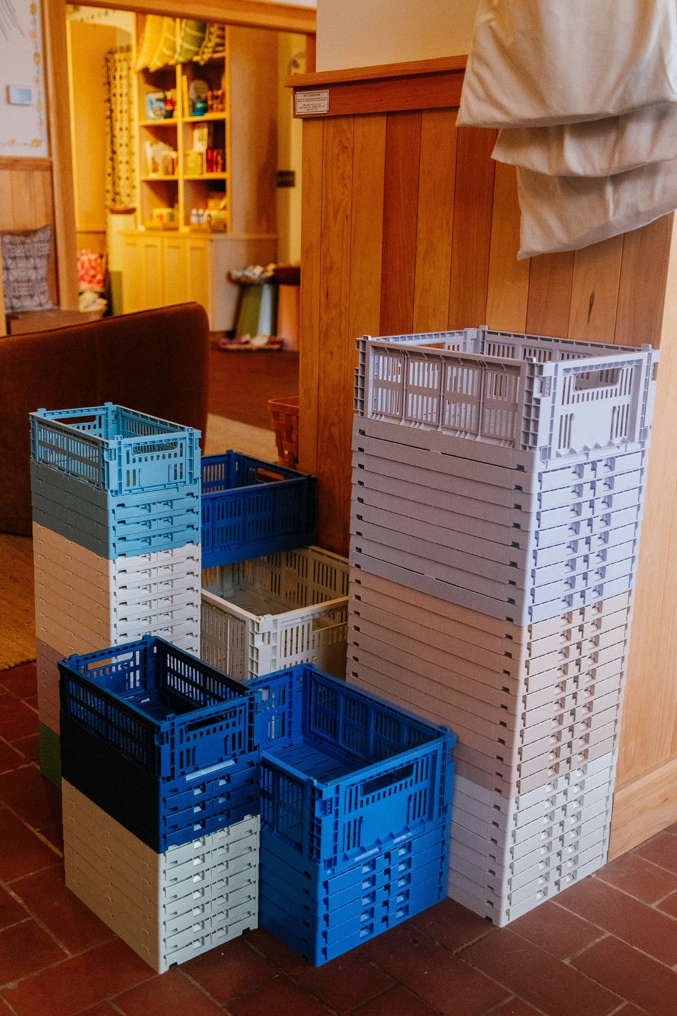 Small Crate | 9 Colors - Image 7