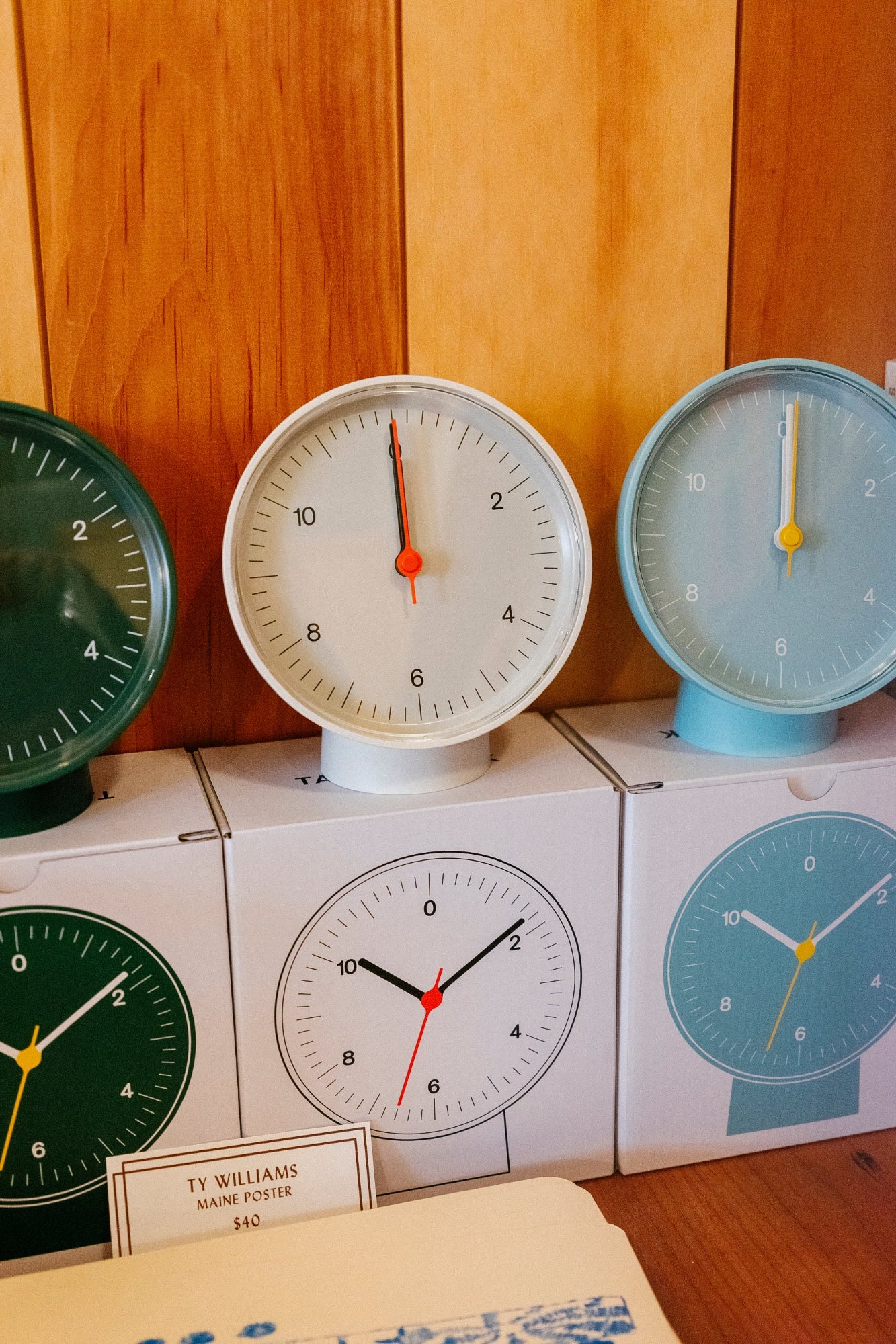 Table Clock | 3 Colors - Image 4