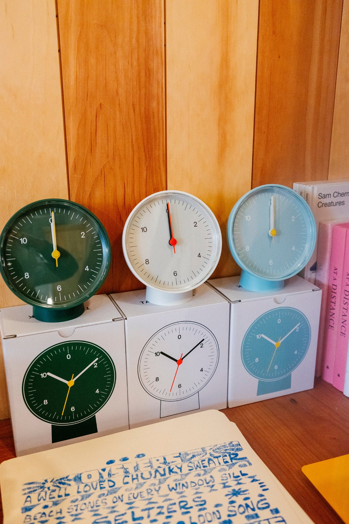 Table Clock | 3 Colors - Image 5